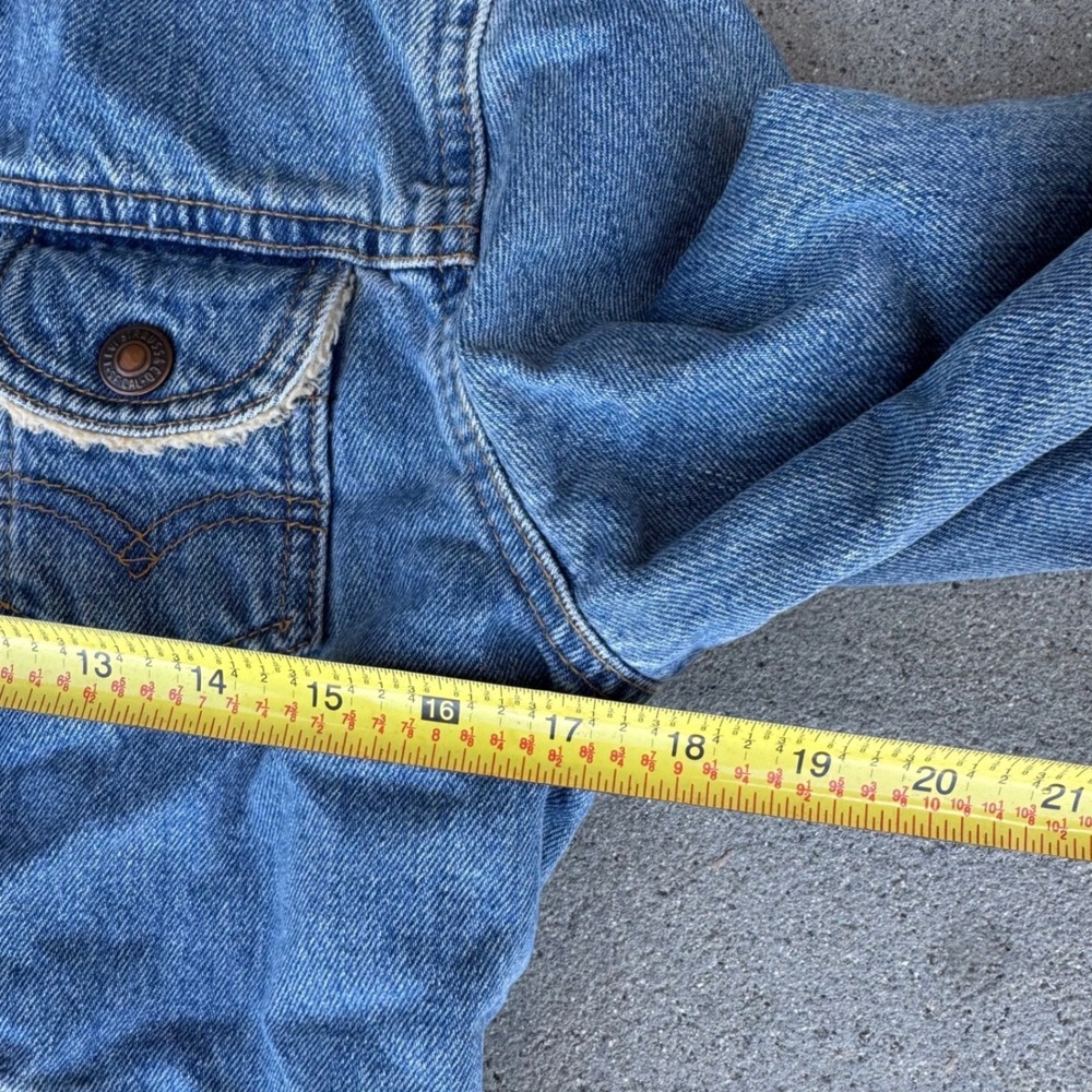 Levi's Kids Denim Sherpa Lined Trucker Jacket Medium Wash‎ Blue Junior Small - Picture 9 of 10